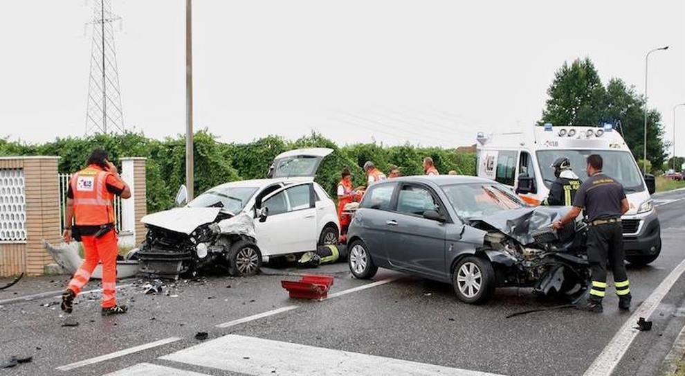 Incidenti stradali: nel 1° semestre 2018 meno morti (-8%) e feriti (-3%). In calo vittime in autostrada -15,7%