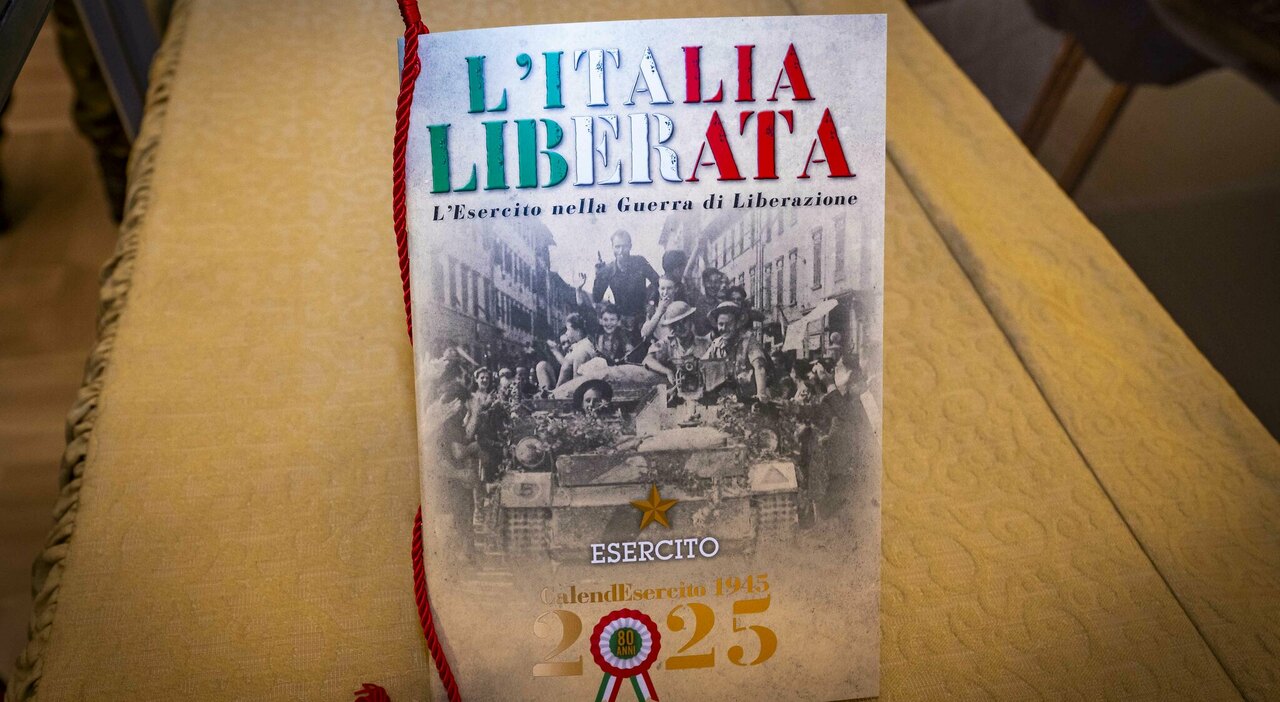 Presentation of the 'CalendEsercito 2025 Italy Liberated!' in Naples