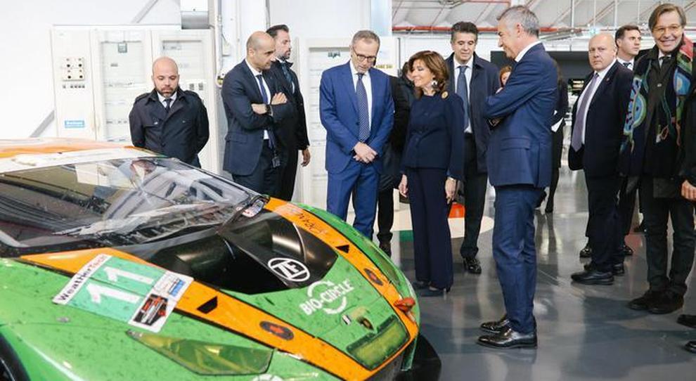 La presidente del Senato Casellati insieme a Stefano Domenicali, Chairman e Chief Executive Officer di Lamborghini