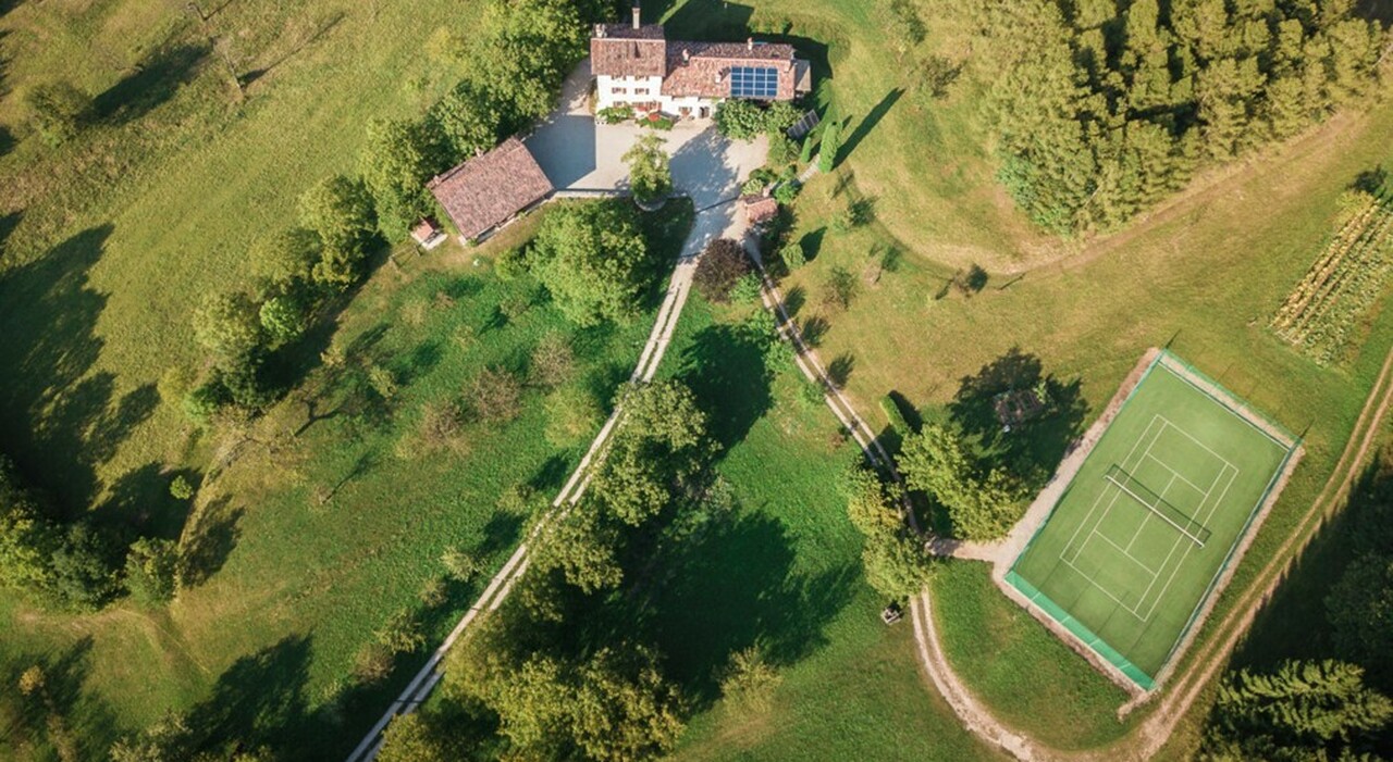 Tennis Il Campo «più Bello Del Mondo Si Trova Sul Monte Telva Lo