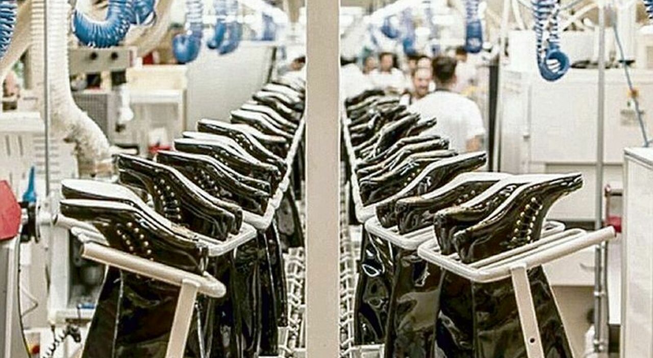 Calzaturificio mares sales