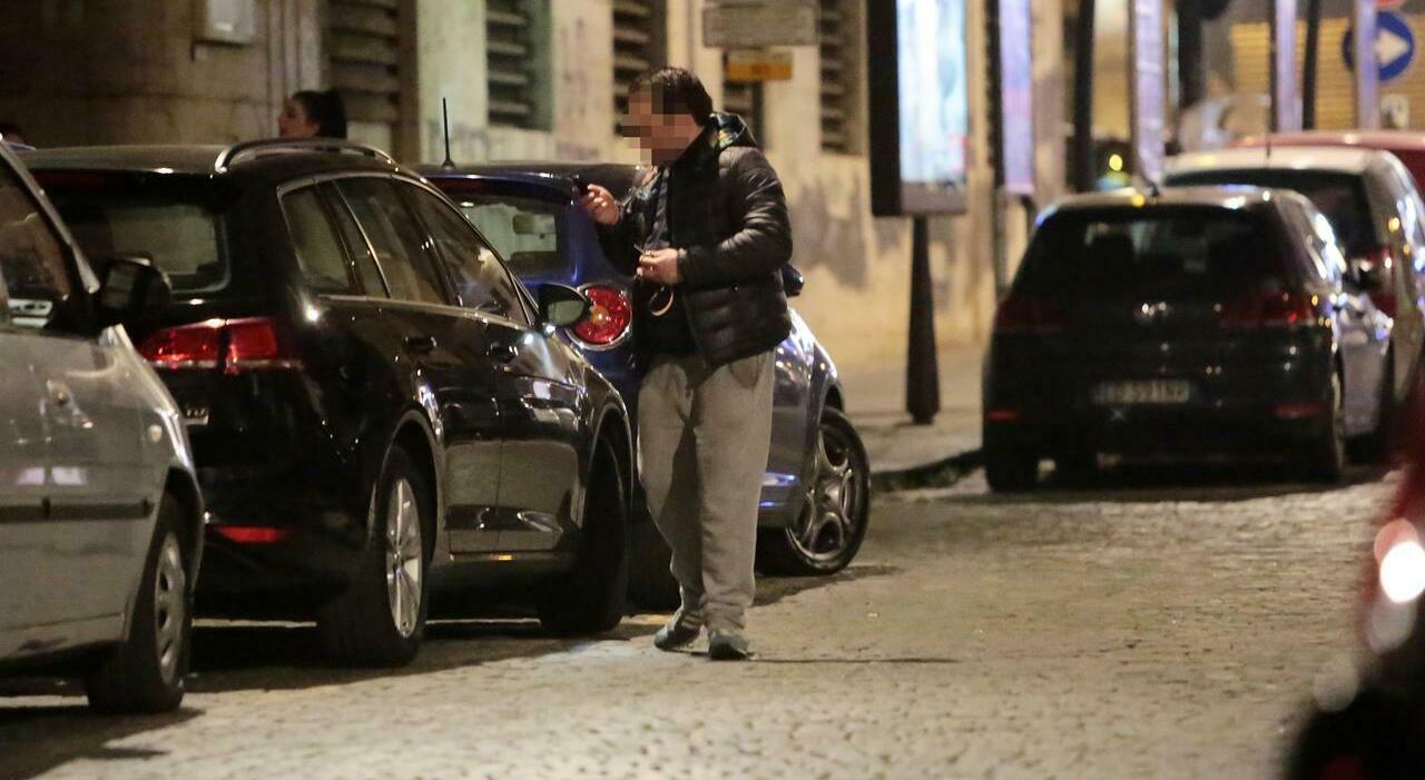 Napoli, parcheggiatore abusivo arrestato: aveva minacciato di morte un automobilista