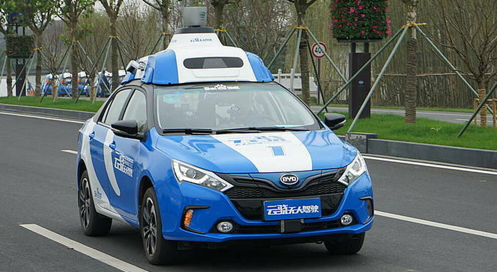 Un'auto a guida autonoma di Baidu durante i test a Pechino