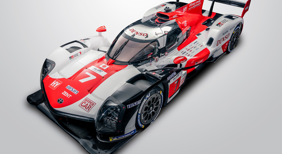 La Toyota GR010 è la prima vettura ufficialmente presentata per partecipare alla nuova categoria Le Mans Hypercar del campionato mondiale di durata WEC nel cui calendario c'è la 24 Ore di Le Mans