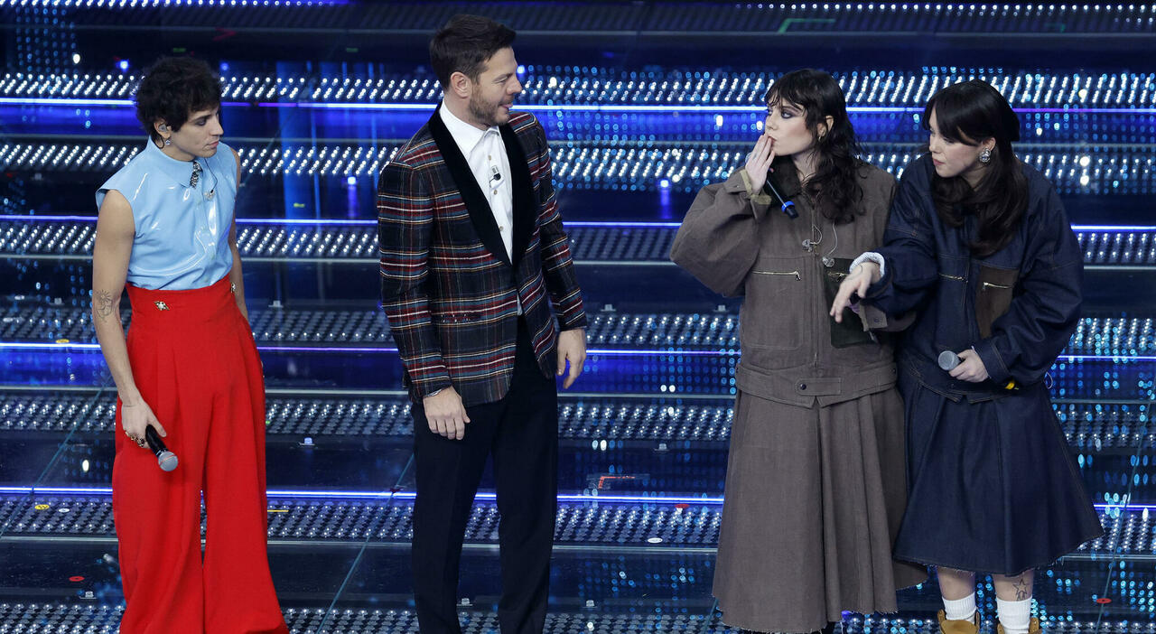 Sanremo 2025, pagelle seconda serata in diretta. Alex Wyse (7) in finale tra i giovani