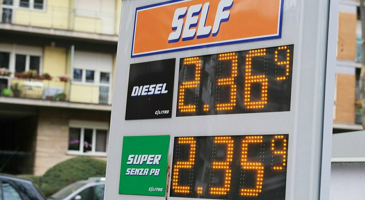 Prezzi folli ad un distributore di benzina