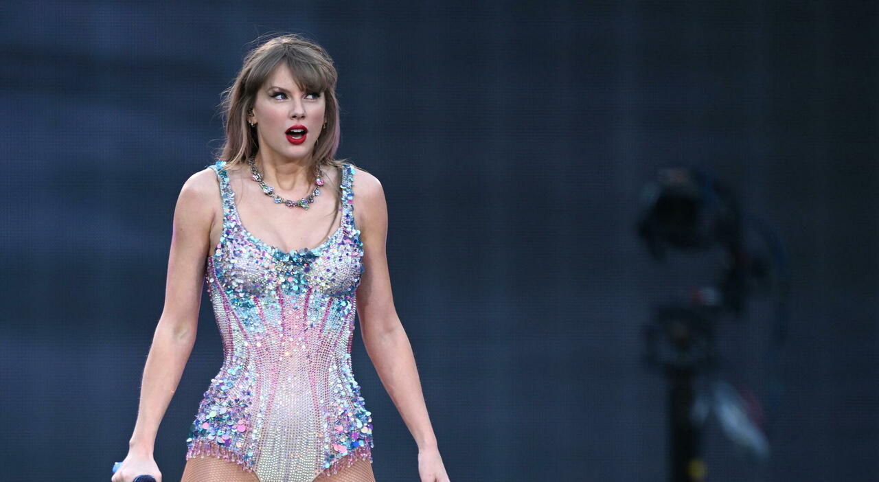 Taylor Swift: Récords y Vida Íntima de una Estrella