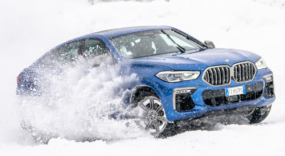 La BMW X6 sulle nevi di Livigno