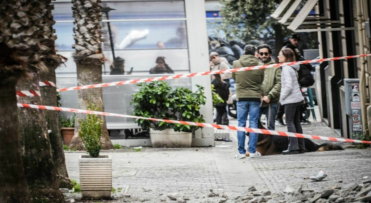 Terremoto nei Campi Flegrei, notte di paura Mattarella a Manfredi: «Sono vicino ai cittadini»