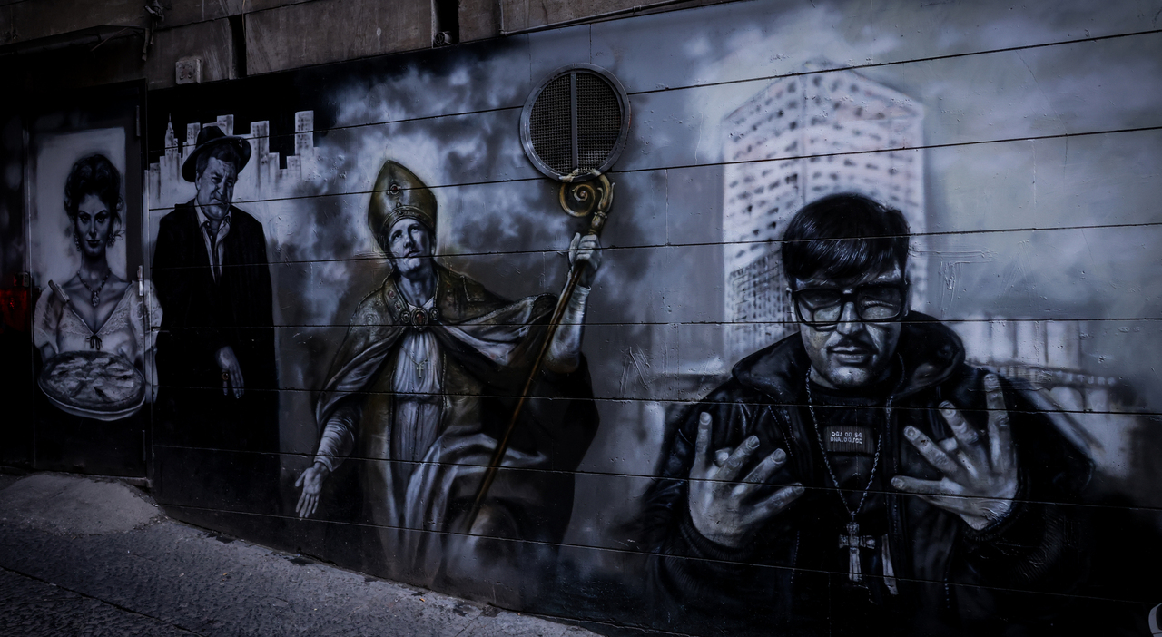 Murales di Napoli, da Maradona a Geolier: «Qui gli eroi sono eterni»