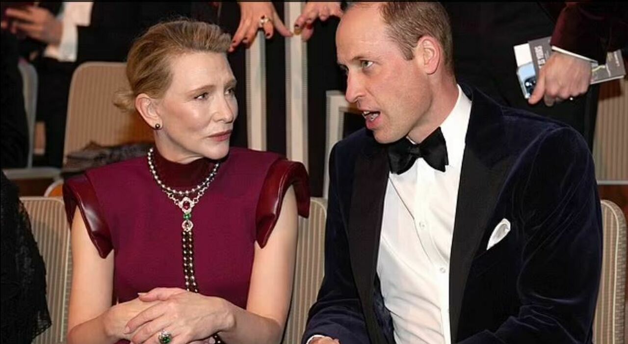 El príncipe William brilla solo en los premios BAFTA en ausencia de Kate y Carlos III