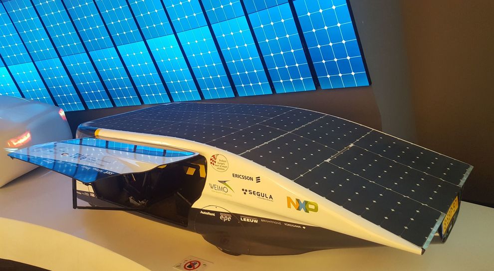 Australia, record dell'auto solare: 4.100 km con 25 euro