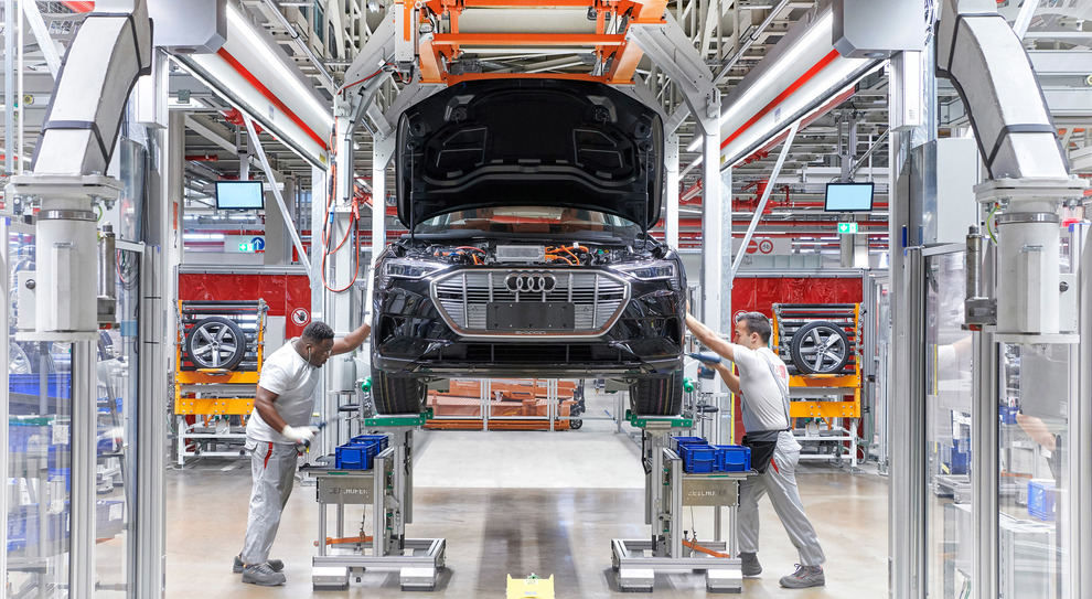La fabbrica Audi di Bruxelles dove viene costruita la E-Tron