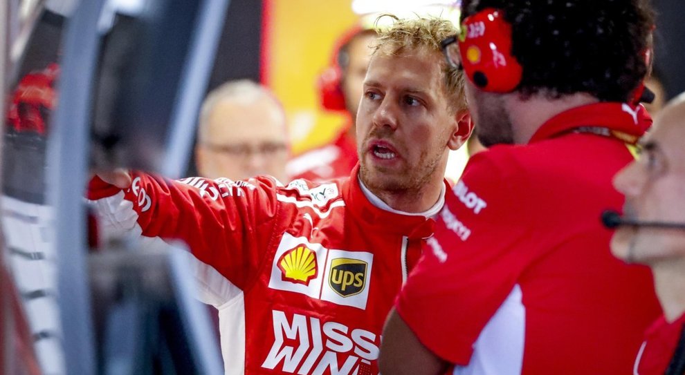 Il volto tirato di Sebastian Vettel