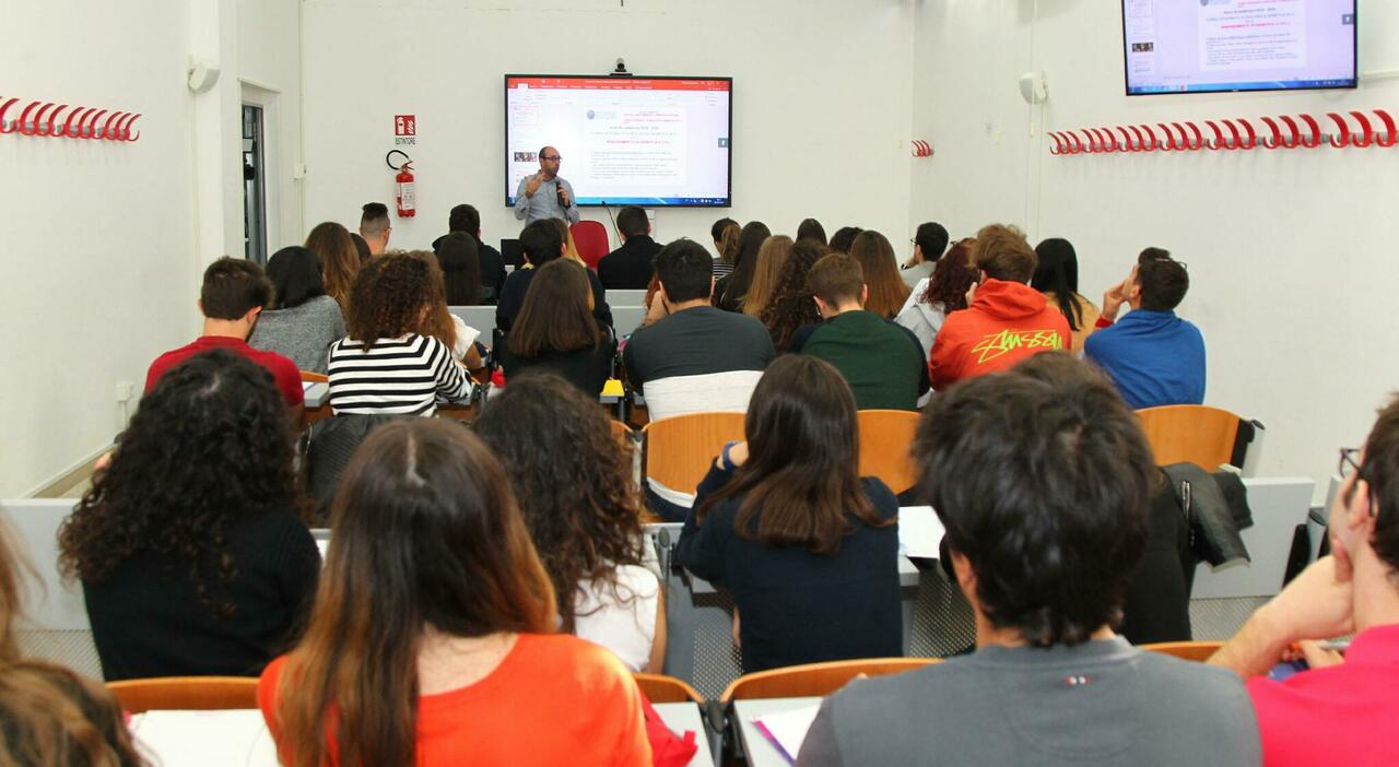 La didattica della storia oggi tra linguaggi, strumenti e prospettive:  convegno all'universit&agrave; del Salento