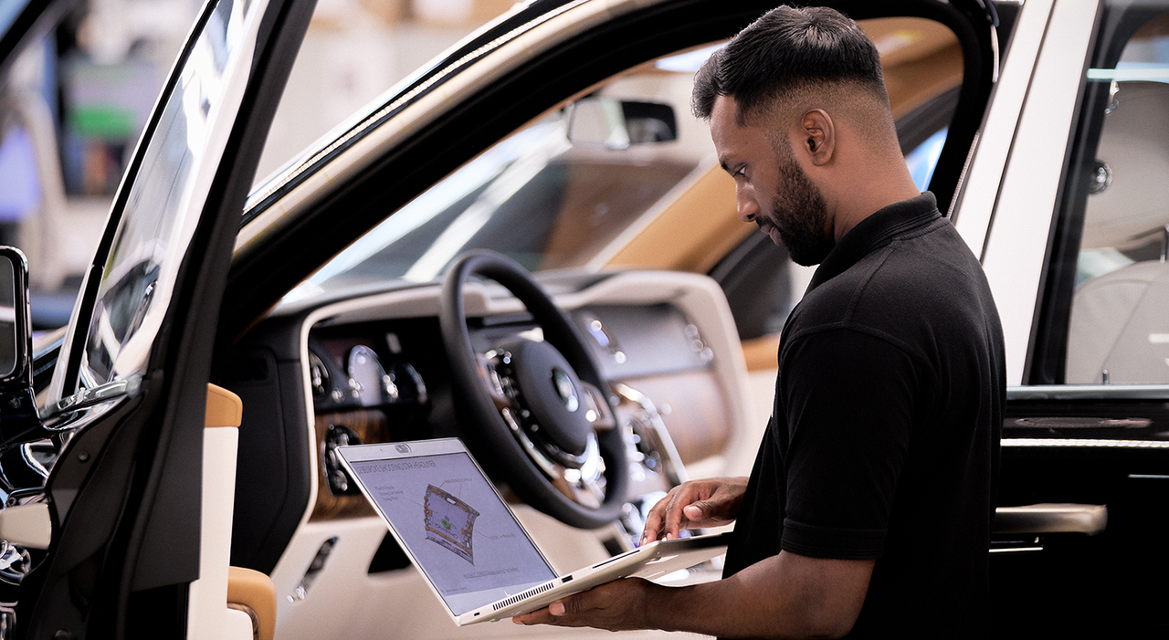 Una fabbrica di auto in GB