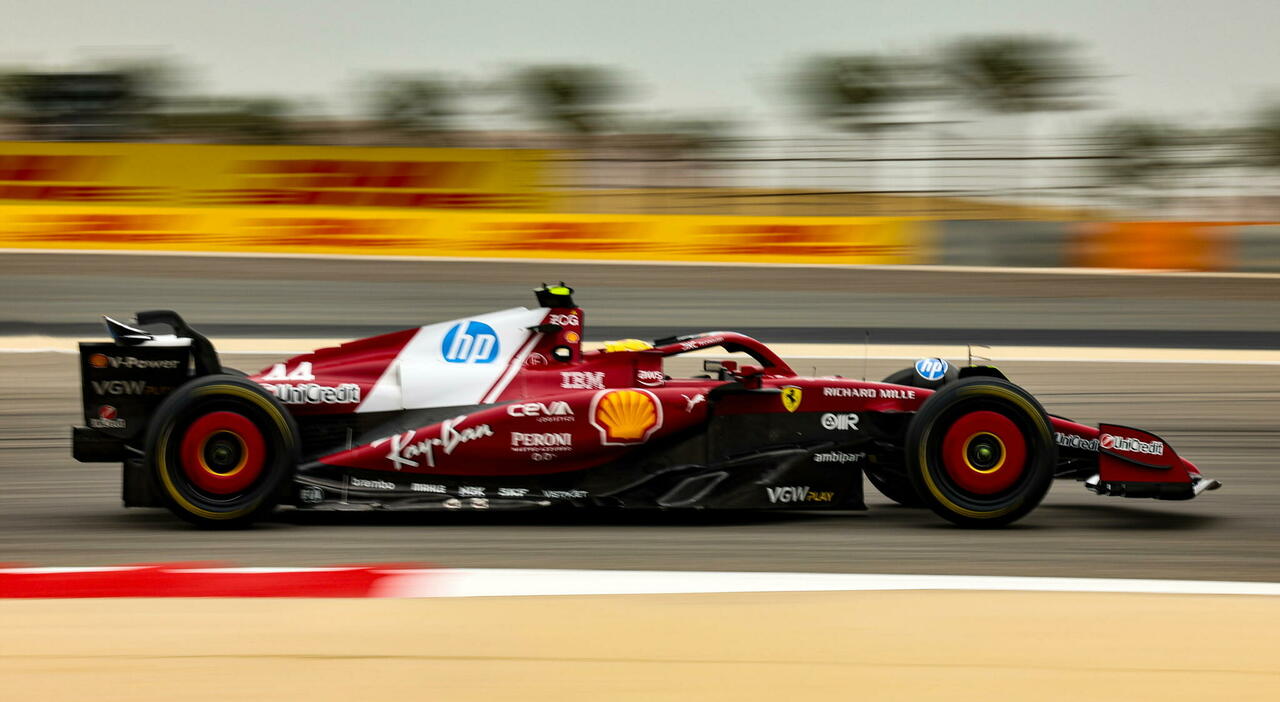 La Ferrari di Hamilton spicca in questo secondo giorno di test