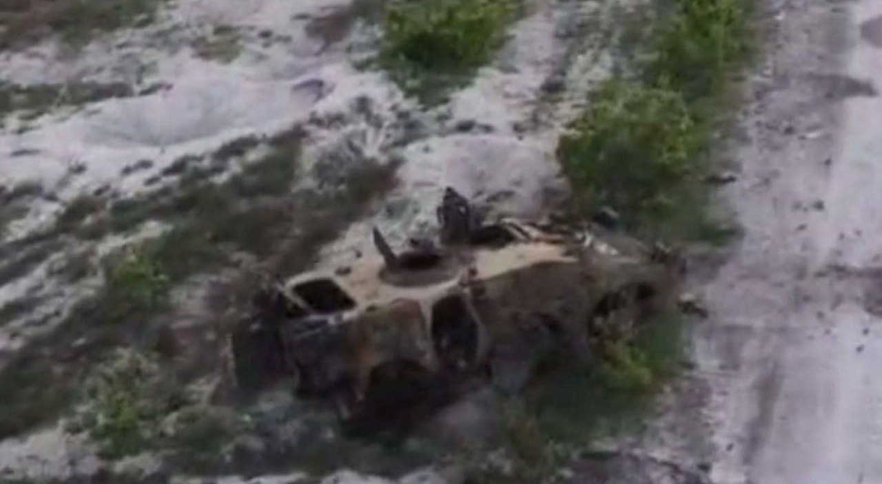 Blindato Puma italiano distrutto in Ucraina. Mosca potrebbe esporlo come trofeo al Parco della Vittoria