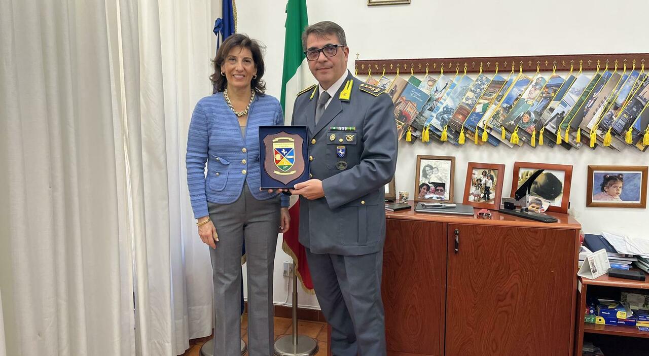 Visita de la Prefecta de Caserta al Comando Provincial de la Guardia de Finanzas