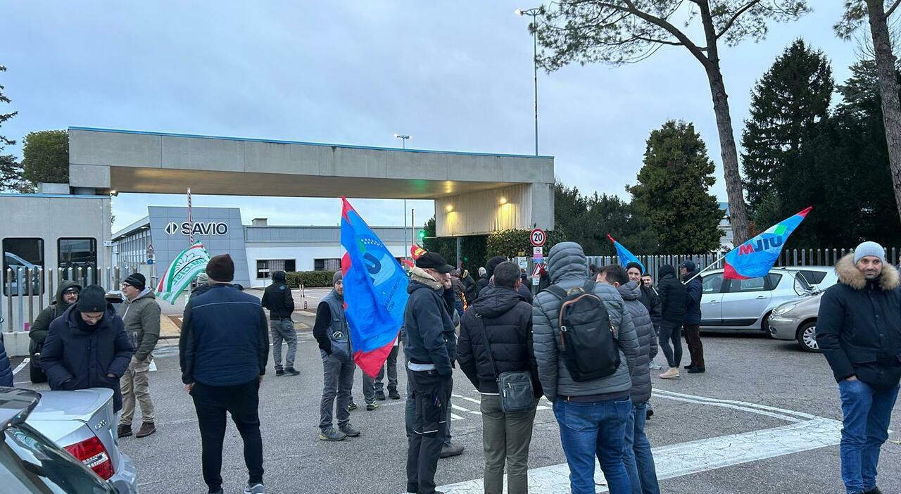 Cassa integrazione, sette milioni di ore solo a Pordenone: oltre 3mila lavoratori a casa per la crisi