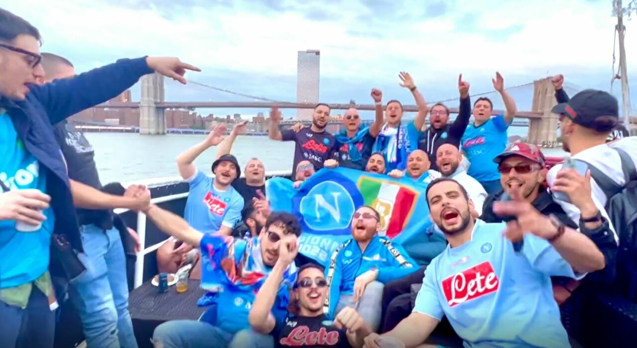 Scudetto Napoli, è festa in tutto il mondo: delirio a New York anche alla Statua della Libertà