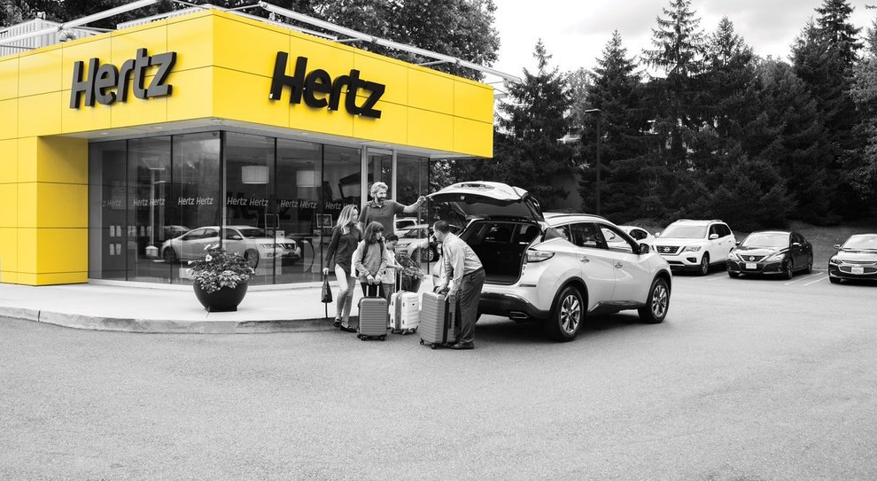 Hertz: il gigante dell'autonoleggio taglia 10mila posti e dichiara bancarotta in Usa e Canada