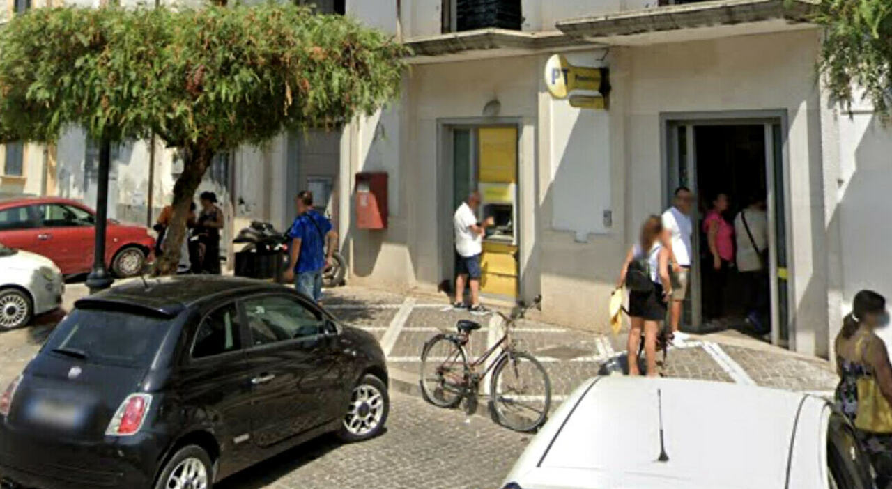 Three Arrested for Post Office Robbery in Naples