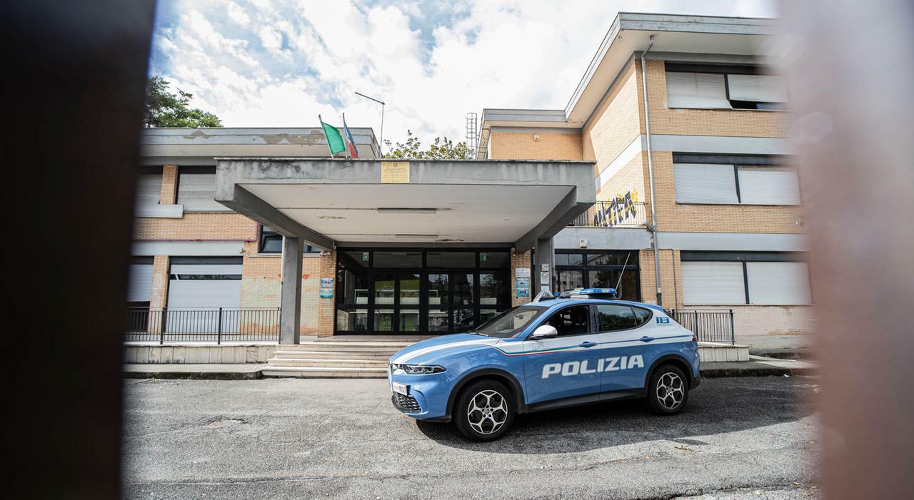 Il caos segna la fine dell’occupazione al Liceo Gullace, studenti accusano interferenze esterne.