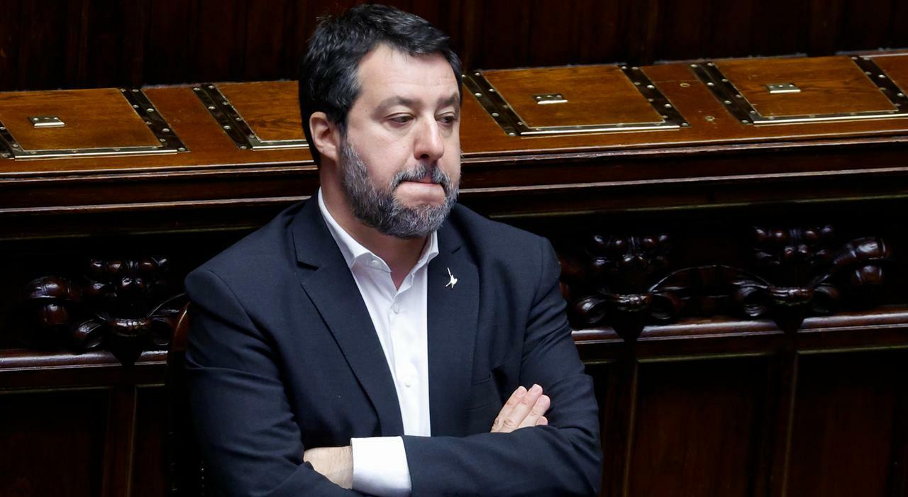 Open Arms, il pm: «Sei anni a Salvini per sequestro di persona». La difesa: processo politico