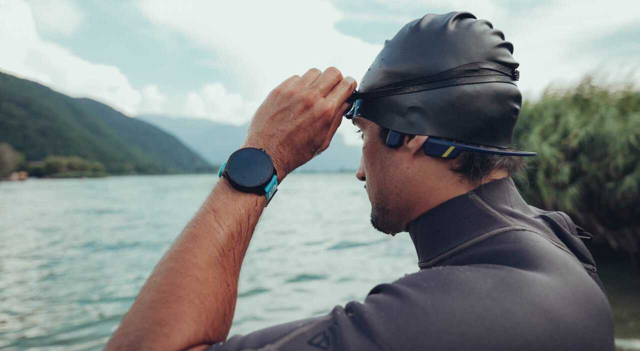 Suunto Aqua: le cuffie open-ear per nuotare al ritmo della musica