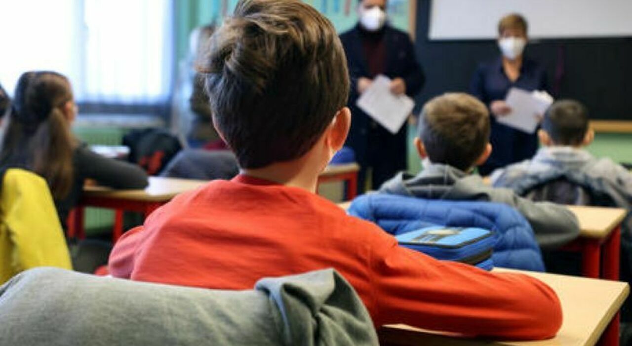 Maestra adesca ragazzini e gira video hard con loro in un B&B: sui social  il nickname «zia Martina»