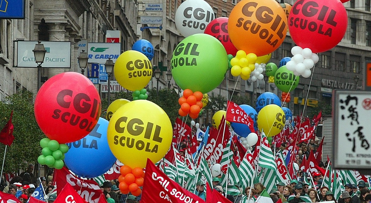 Si Va A Scuola Il 31 Ottobre Scuola, giovedì 31 ottobre lo sciopero contro gli stanziamenti del