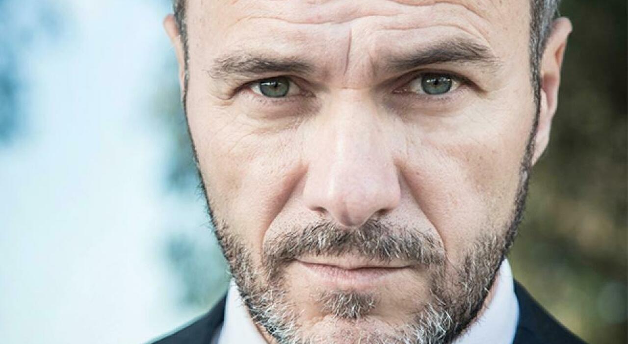 Massimiliano Gallo: Actor, Director y Hijo de una Leyenda