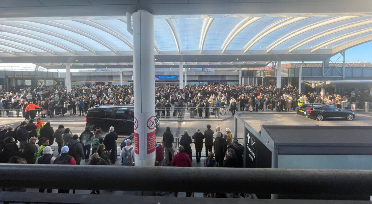 Gatwick, evacuato terminal Sud dell