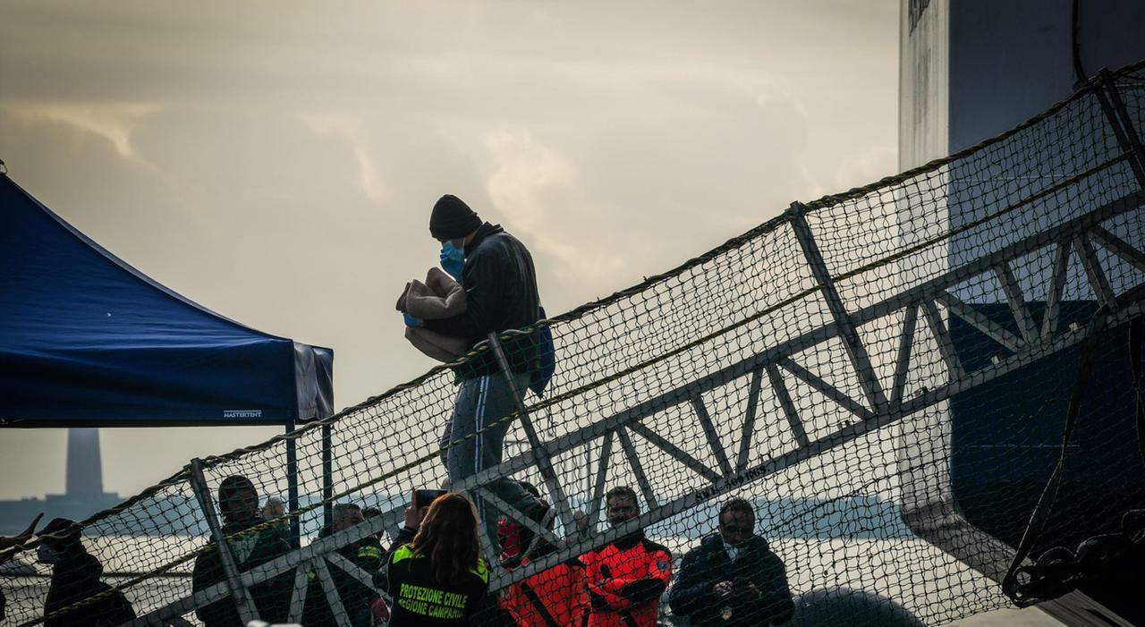 Migranti in Albania, assist dell