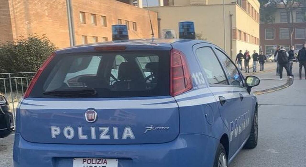 Senigallia, rubano occhiali griffati per 4mila euro, i due ladri traditi dalle spycam