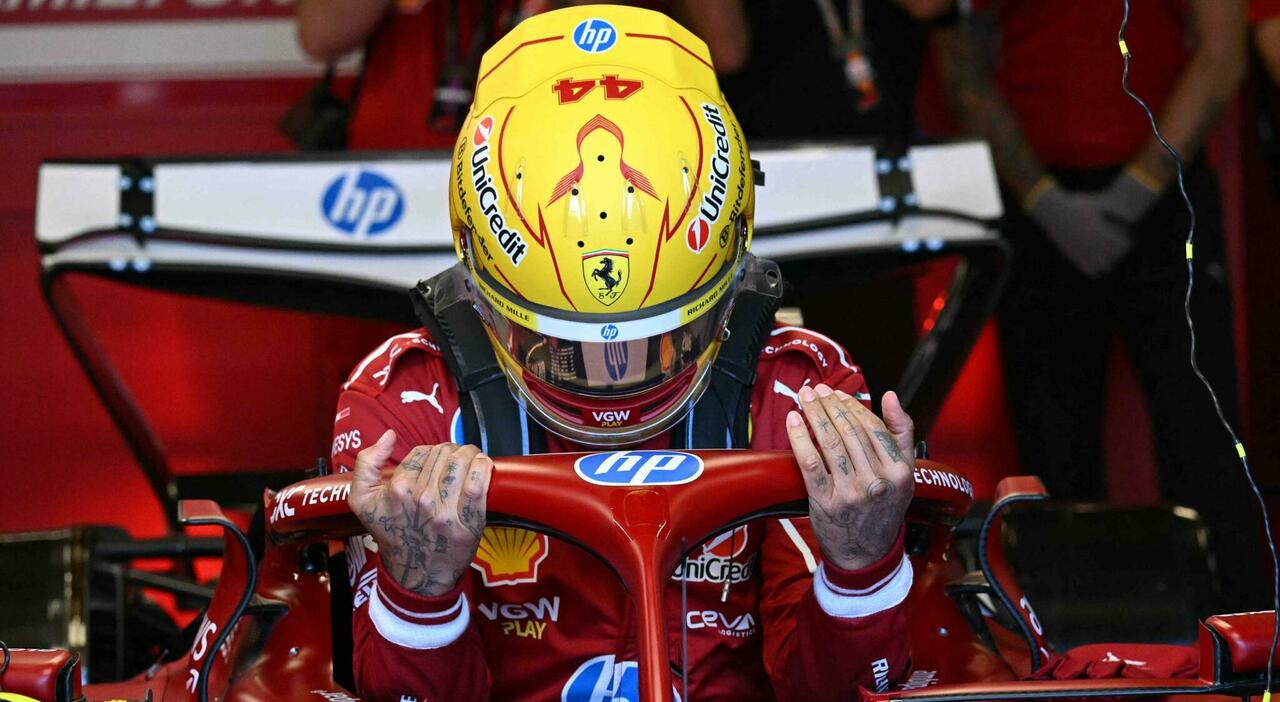 Lewis Hamilton dopo le prove libere a Melbourne