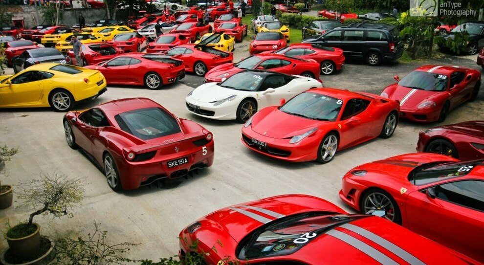 Un raduno Ferrari
