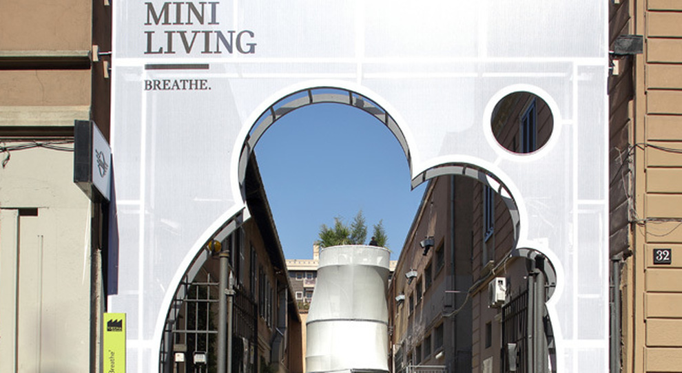 L'ingresso della Mini Living alla Design Week di Milano