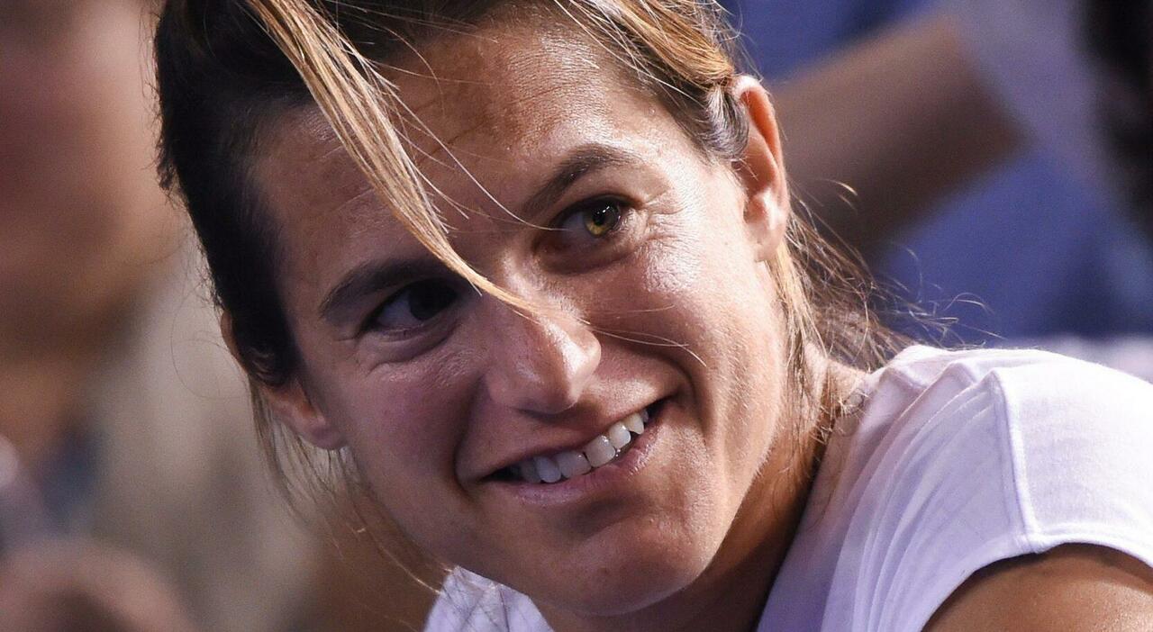 Ex-partner of former world number one tennis player, Amélie Mauresmo, sentenced to 4 months of suspended prison