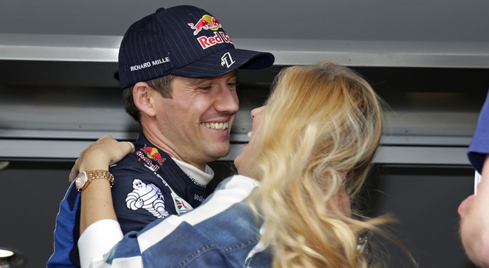 Il cinque volte campione del mondo rally Sébastien Ogier con la moglie, la conduttrice tedesca Andrea Kaiser che commenta il DTM