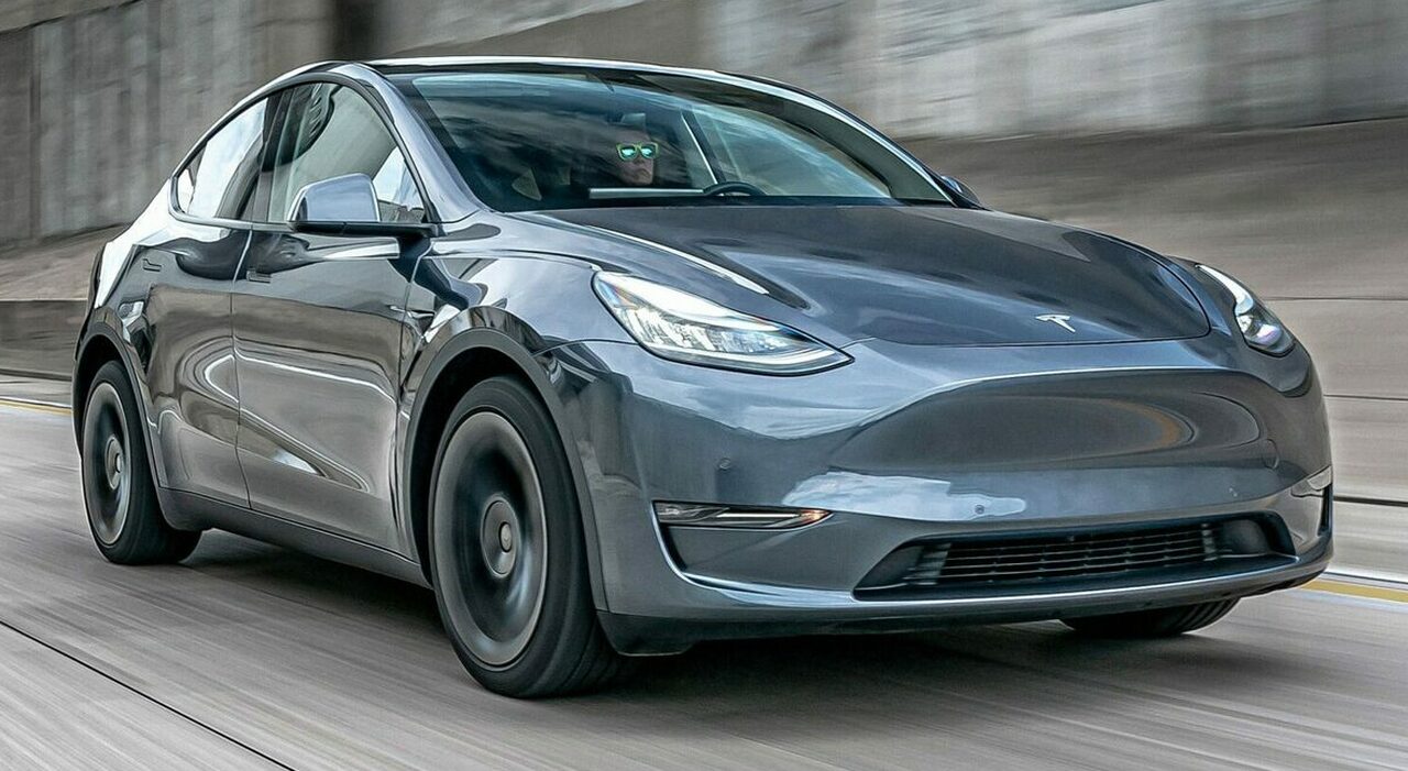 La Tesla Model Y, il modello più venduto in Europa a novembre