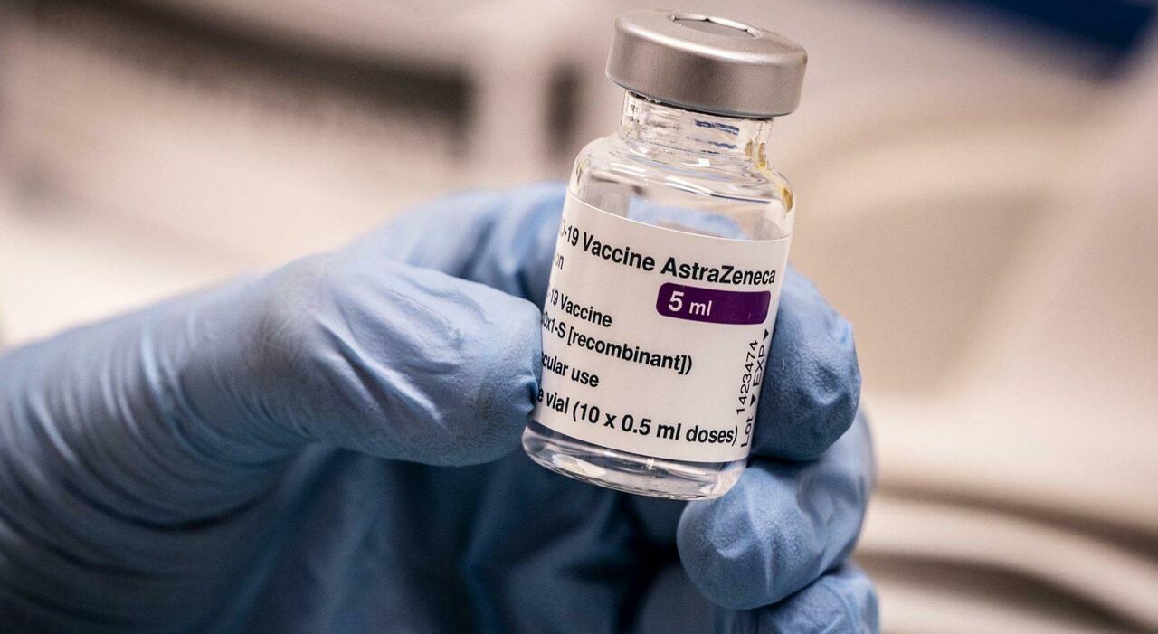 Astrazeneca, Rasi: «Corretto il rapporto rischi benefici durante la pandemia, ma quel vaccino ormai è superato»