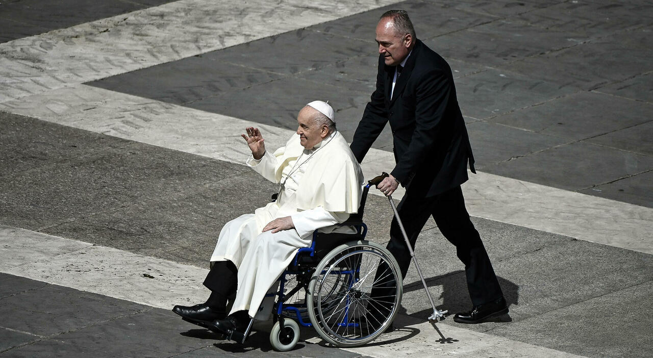 Papst Franziskus: Zwischen Humor und Gesundheitskämpfen