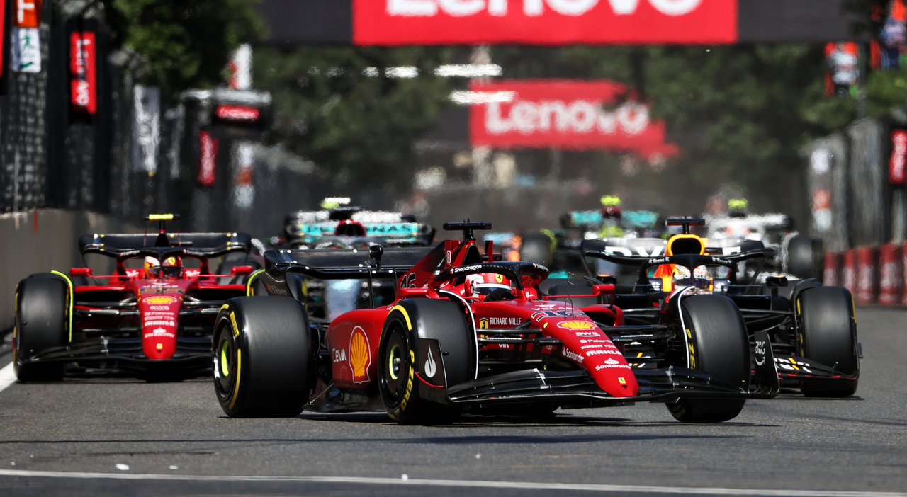 Le Ferrari di Leclerc e Sainz