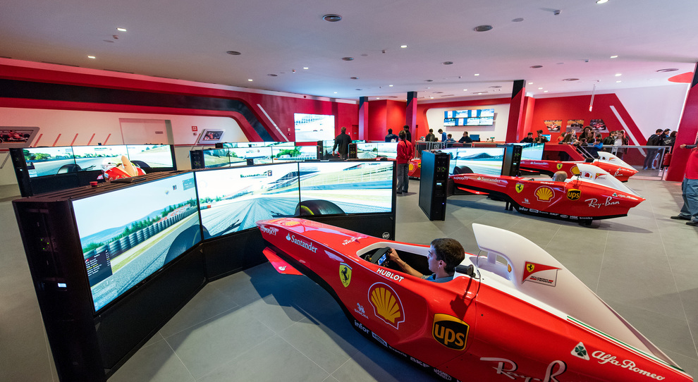 I simulatori Ferrari anche per bambini al parco di Tarragona