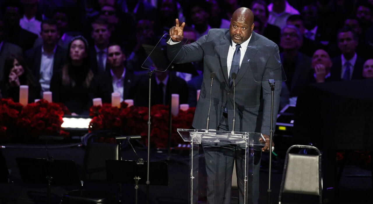 Shaquille O'Neal's Jersey No. 32 Officially Retired by Orlando Magic