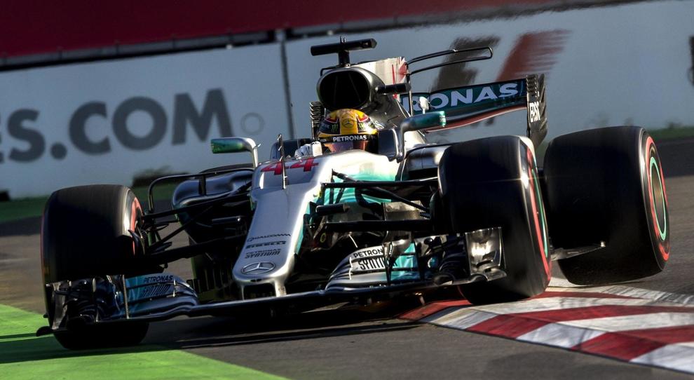 La Mercedes di Lewis Hamilton a Baku in Azerbaigian