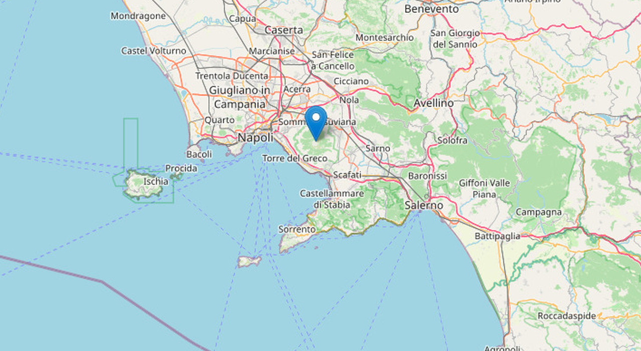 Terremoto a Napoli oggi, epicentro Vesuvio: all