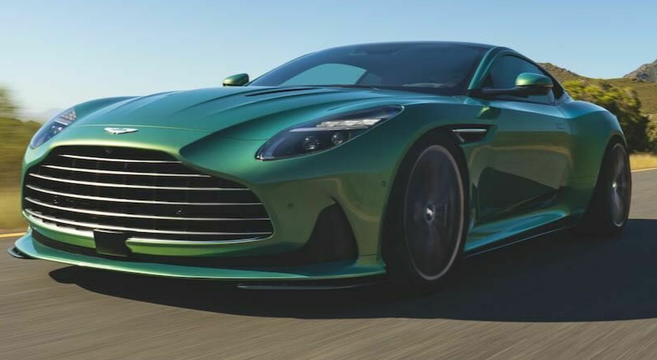 La Aston Martin DB12 è l inizio della nuova era più entusiasmante
